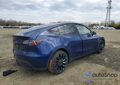 2022 Tesla Model Y z USA, uszkodzony, nr VIN 7SAYGDEF6NF448872
